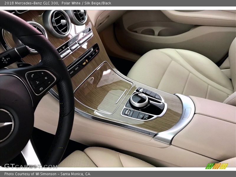 Polar White / Silk Beige/Black 2018 Mercedes-Benz GLC 300