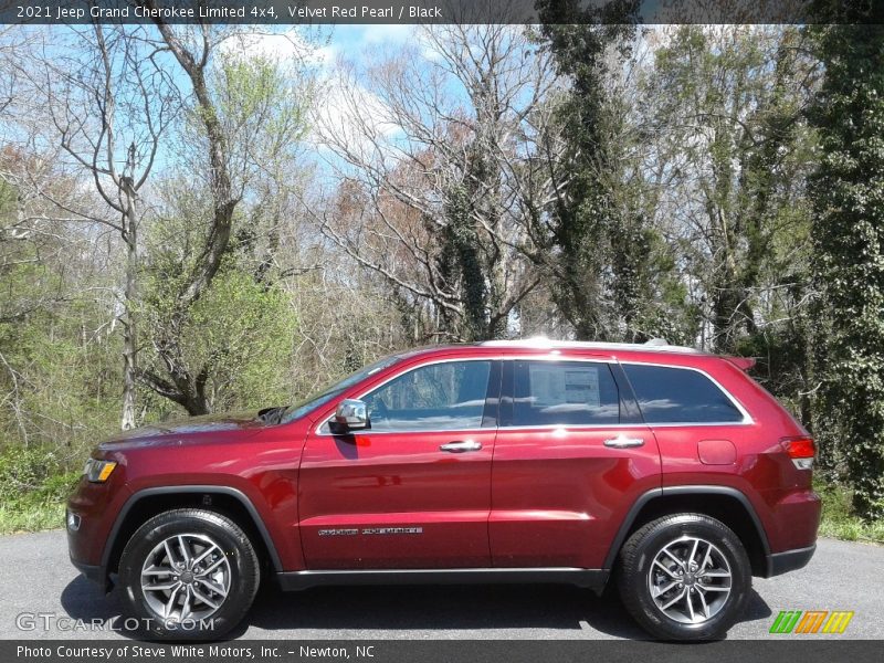 Velvet Red Pearl / Black 2021 Jeep Grand Cherokee Limited 4x4