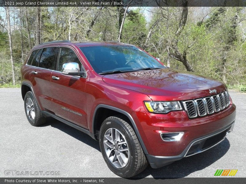 Velvet Red Pearl / Black 2021 Jeep Grand Cherokee Limited 4x4