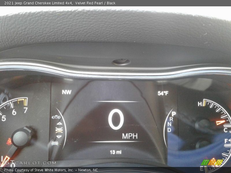 Velvet Red Pearl / Black 2021 Jeep Grand Cherokee Limited 4x4