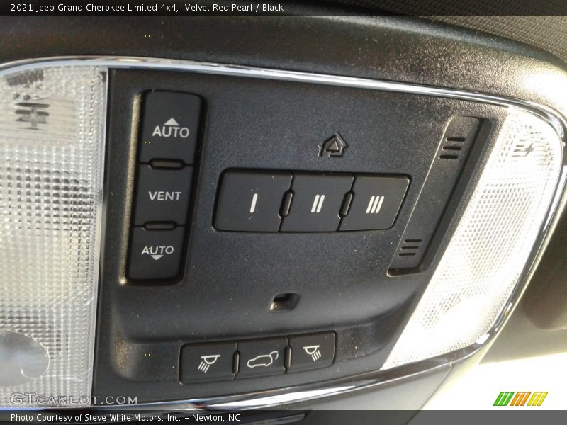 Velvet Red Pearl / Black 2021 Jeep Grand Cherokee Limited 4x4