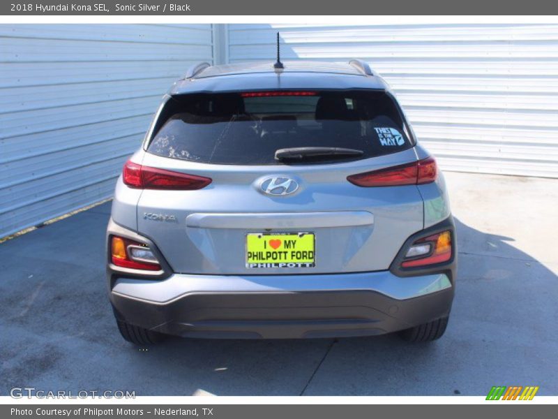 Sonic Silver / Black 2018 Hyundai Kona SEL