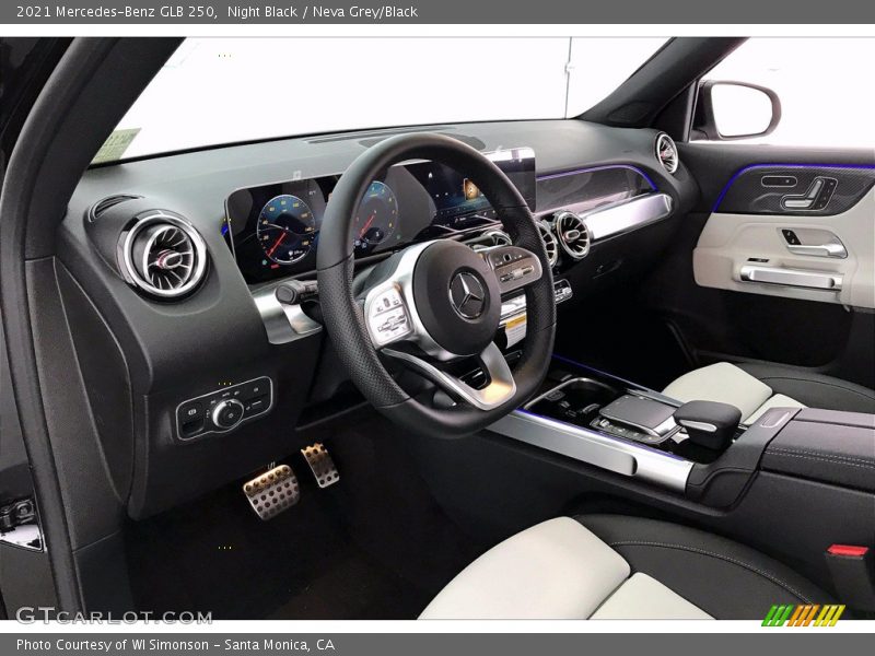 Night Black / Neva Grey/Black 2021 Mercedes-Benz GLB 250