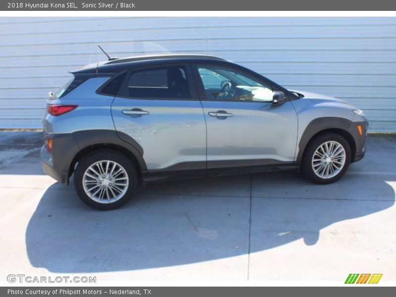 Sonic Silver / Black 2018 Hyundai Kona SEL
