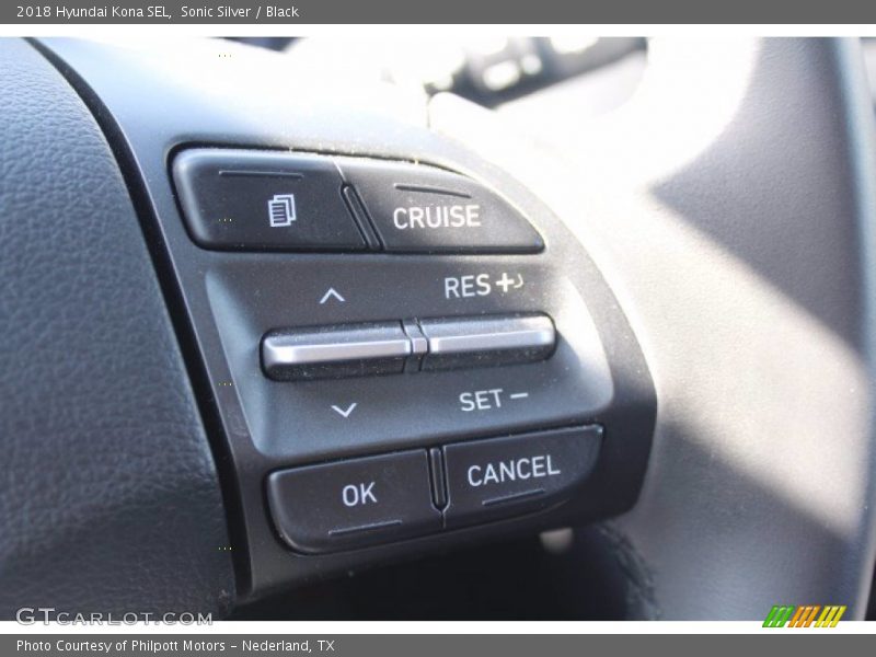 Sonic Silver / Black 2018 Hyundai Kona SEL