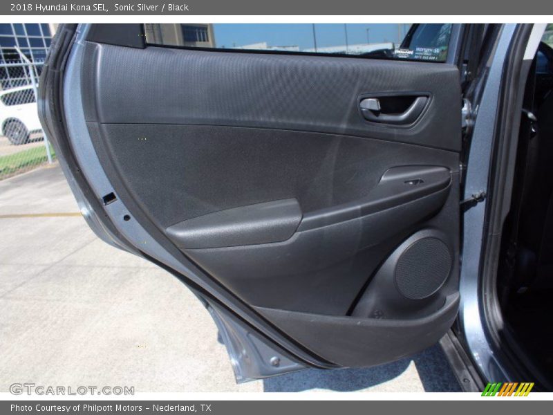 Sonic Silver / Black 2018 Hyundai Kona SEL