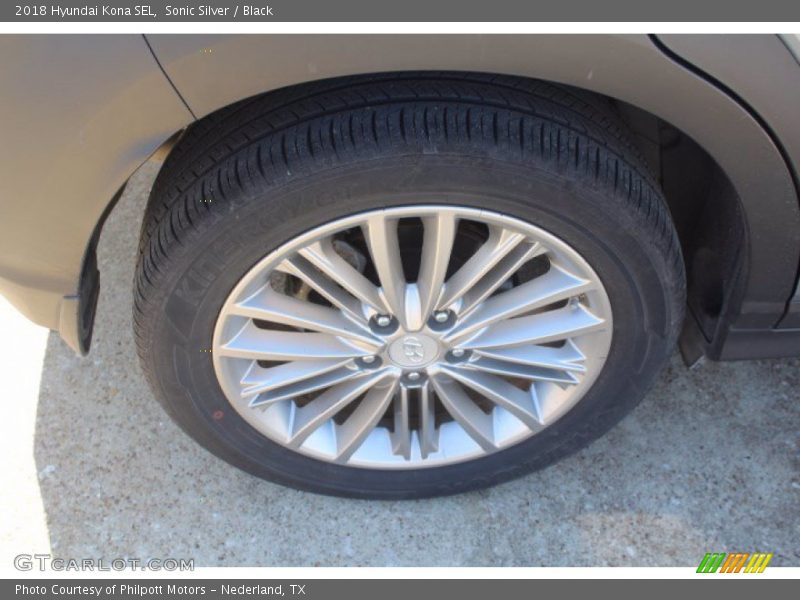 Sonic Silver / Black 2018 Hyundai Kona SEL