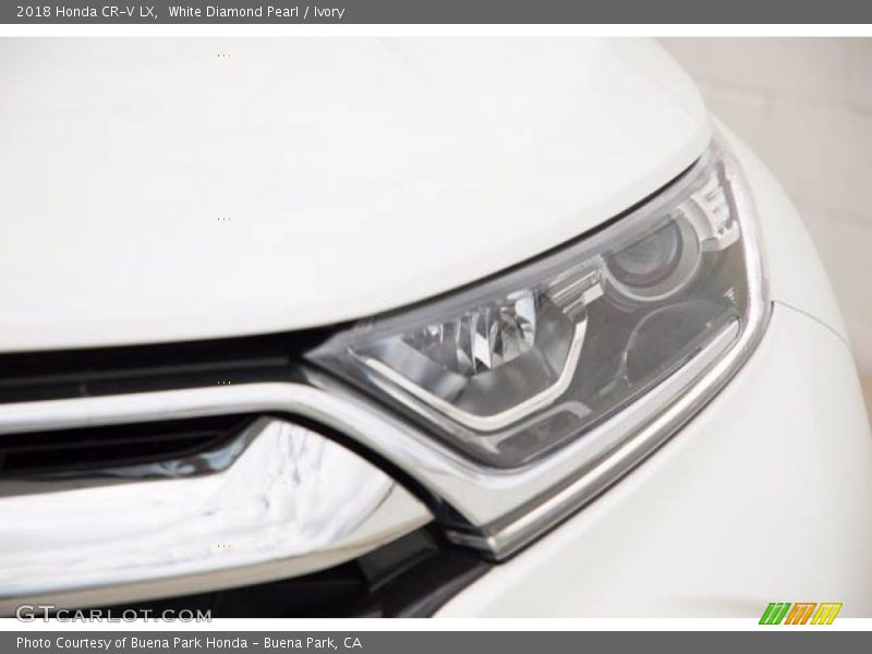 White Diamond Pearl / Ivory 2018 Honda CR-V LX