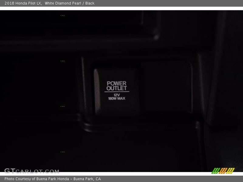 White Diamond Pearl / Black 2018 Honda Pilot LX