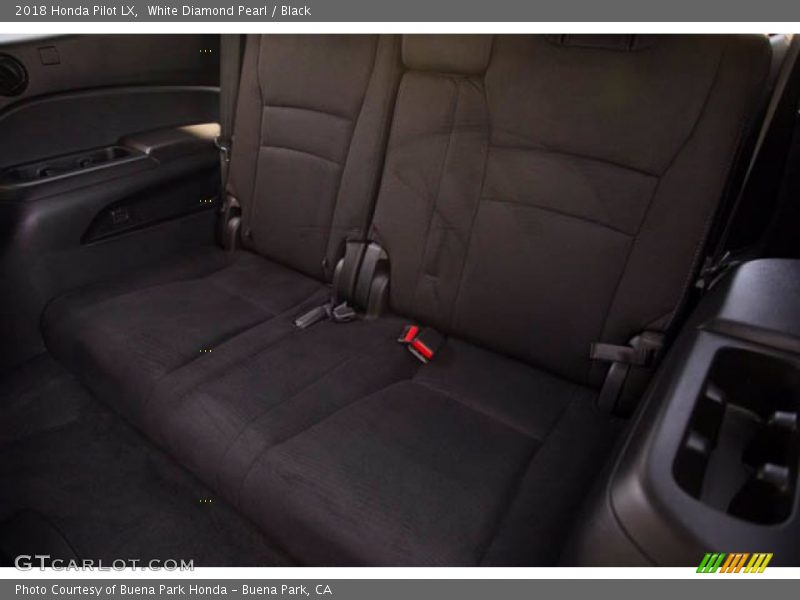 White Diamond Pearl / Black 2018 Honda Pilot LX