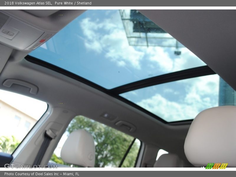 Pure White / Shetland 2018 Volkswagen Atlas SEL