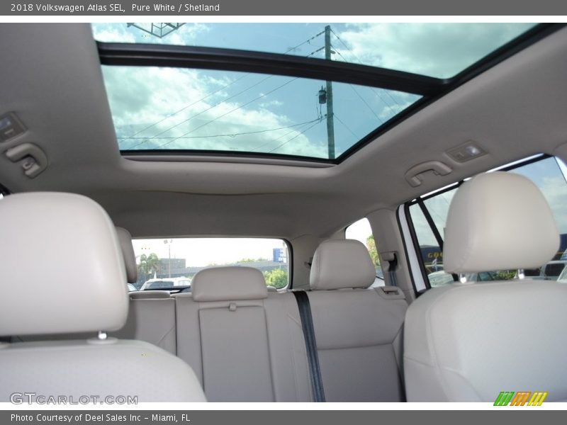 Pure White / Shetland 2018 Volkswagen Atlas SEL