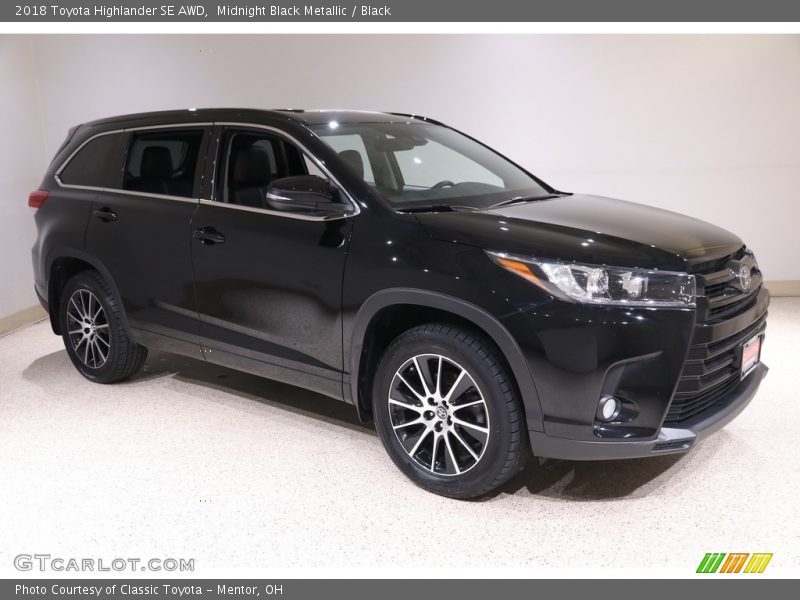 Midnight Black Metallic / Black 2018 Toyota Highlander SE AWD