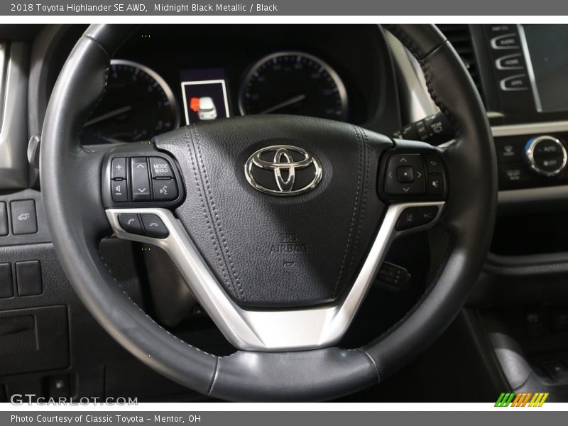 Midnight Black Metallic / Black 2018 Toyota Highlander SE AWD