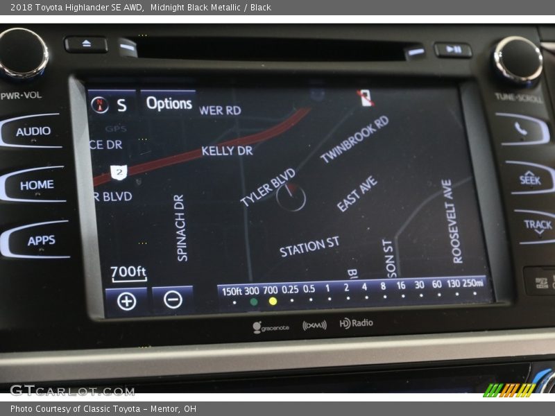 Midnight Black Metallic / Black 2018 Toyota Highlander SE AWD