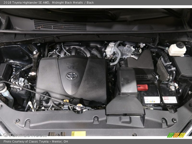 Midnight Black Metallic / Black 2018 Toyota Highlander SE AWD