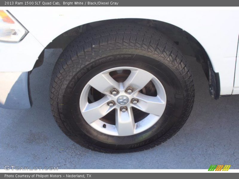 Bright White / Black/Diesel Gray 2013 Ram 1500 SLT Quad Cab