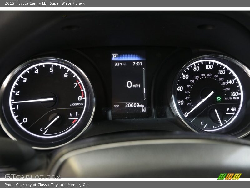 Super White / Black 2019 Toyota Camry LE