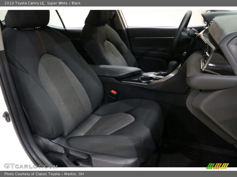 Super White / Black 2019 Toyota Camry LE