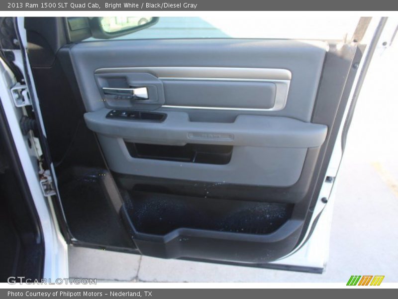 Bright White / Black/Diesel Gray 2013 Ram 1500 SLT Quad Cab