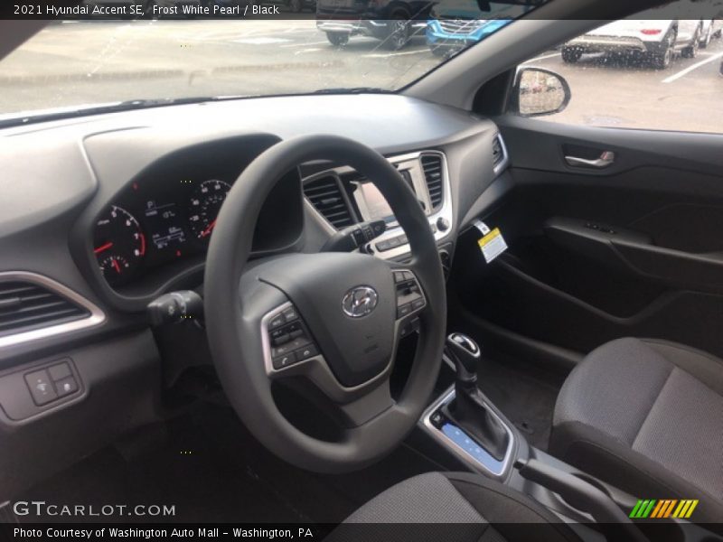 Frost White Pearl / Black 2021 Hyundai Accent SE