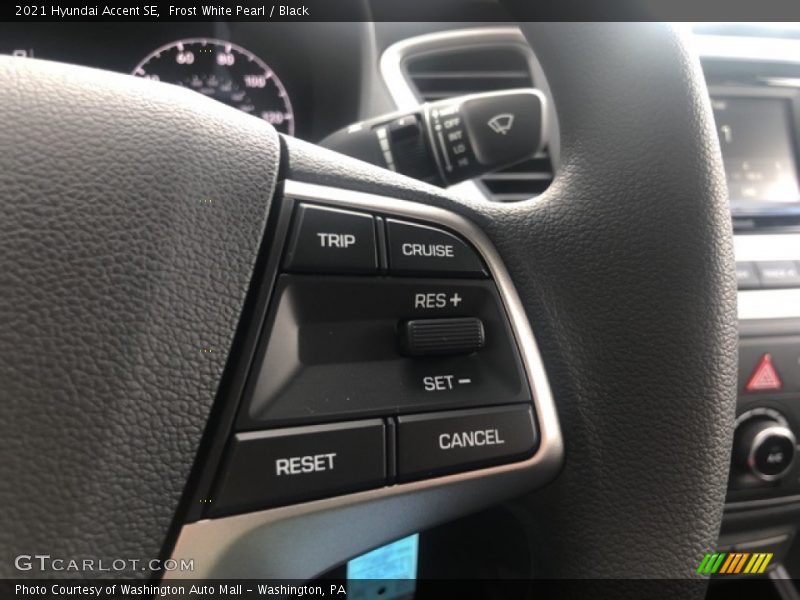 Frost White Pearl / Black 2021 Hyundai Accent SE