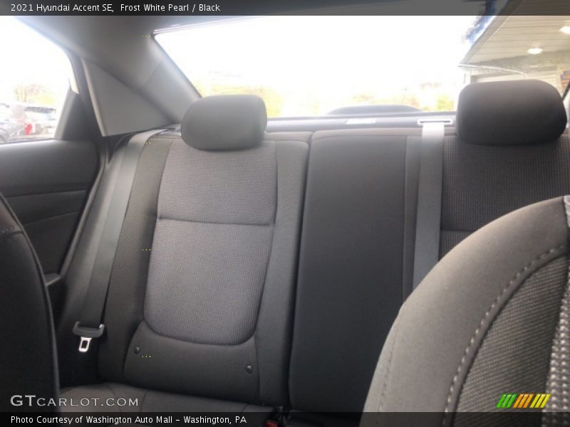 Frost White Pearl / Black 2021 Hyundai Accent SE