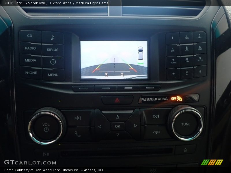 Oxford White / Medium Light Camel 2016 Ford Explorer 4WD