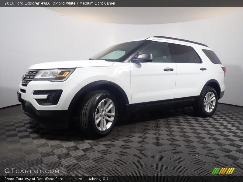 Oxford White / Medium Light Camel 2016 Ford Explorer 4WD