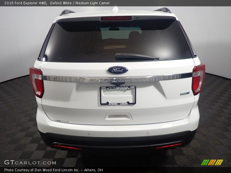 Oxford White / Medium Light Camel 2016 Ford Explorer 4WD