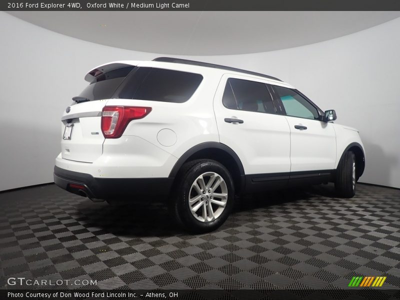 Oxford White / Medium Light Camel 2016 Ford Explorer 4WD