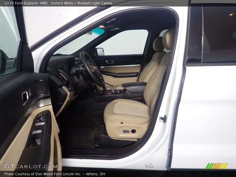 Oxford White / Medium Light Camel 2016 Ford Explorer 4WD