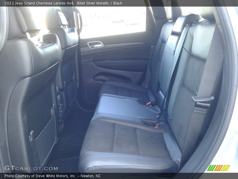 Billet Silver Metallic / Black 2021 Jeep Grand Cherokee Laredo 4x4
