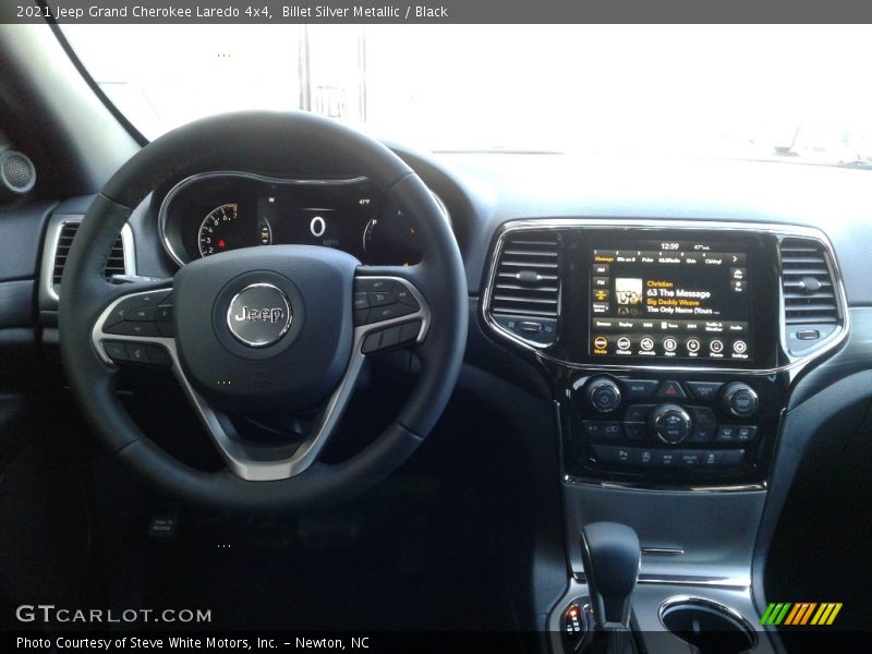 Billet Silver Metallic / Black 2021 Jeep Grand Cherokee Laredo 4x4