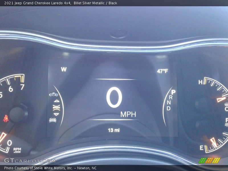 Billet Silver Metallic / Black 2021 Jeep Grand Cherokee Laredo 4x4