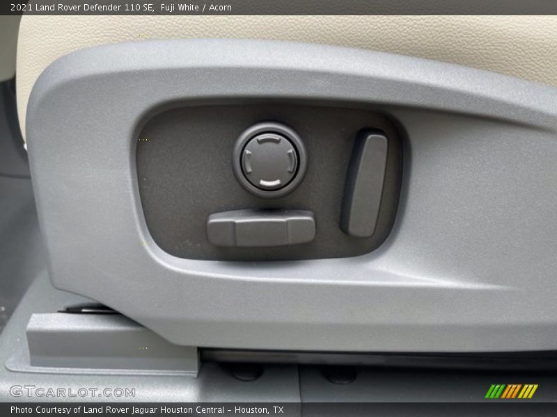 Fuji White / Acorn 2021 Land Rover Defender 110 SE