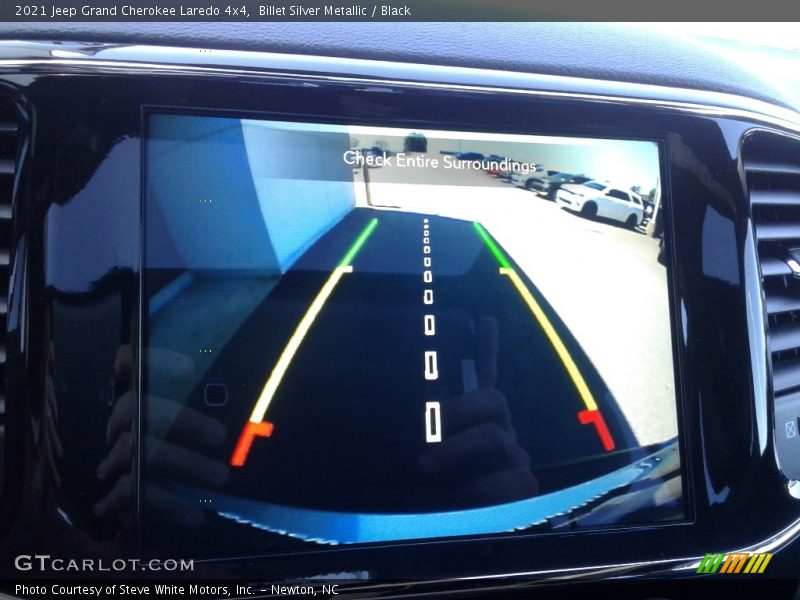 Billet Silver Metallic / Black 2021 Jeep Grand Cherokee Laredo 4x4