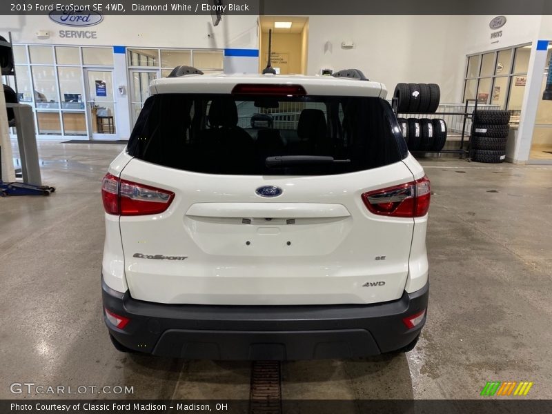 Diamond White / Ebony Black 2019 Ford EcoSport SE 4WD