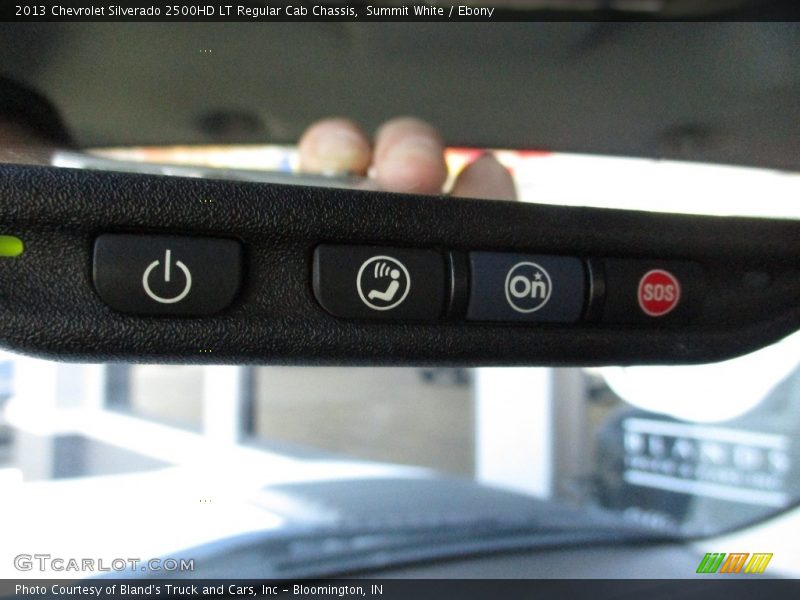 Summit White / Ebony 2013 Chevrolet Silverado 2500HD LT Regular Cab Chassis