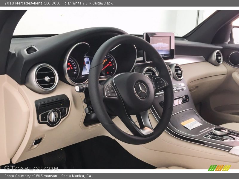 Polar White / Silk Beige/Black 2018 Mercedes-Benz GLC 300