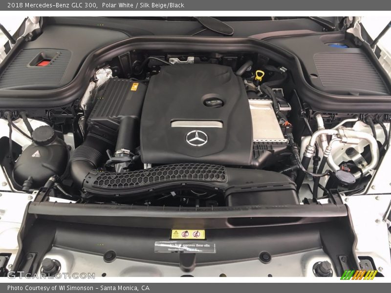 Polar White / Silk Beige/Black 2018 Mercedes-Benz GLC 300