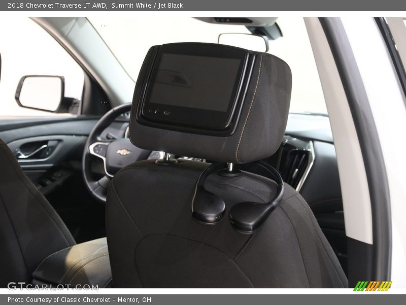 Summit White / Jet Black 2018 Chevrolet Traverse LT AWD