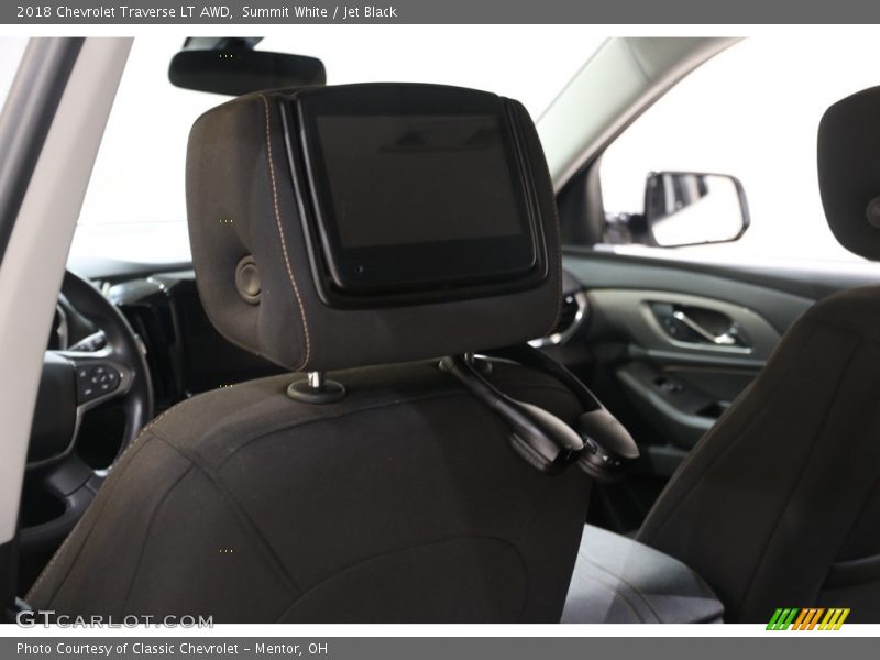 Summit White / Jet Black 2018 Chevrolet Traverse LT AWD