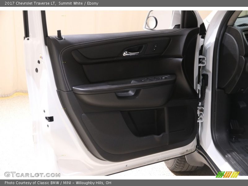 Summit White / Ebony 2017 Chevrolet Traverse LT