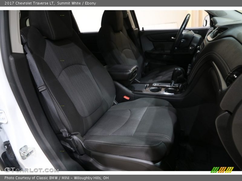 Summit White / Ebony 2017 Chevrolet Traverse LT