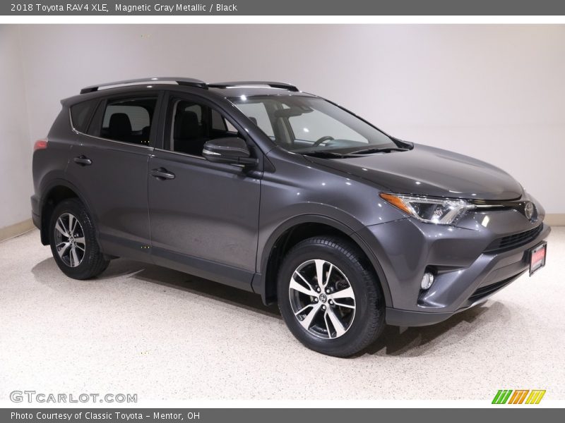 Magnetic Gray Metallic / Black 2018 Toyota RAV4 XLE