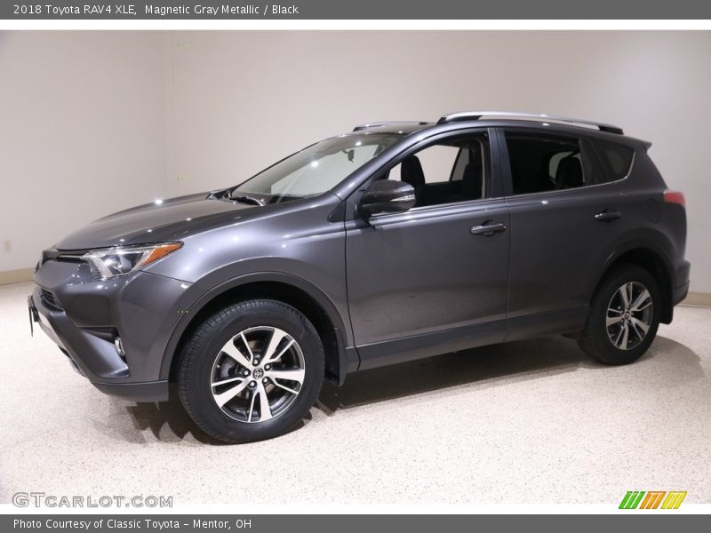 Magnetic Gray Metallic / Black 2018 Toyota RAV4 XLE