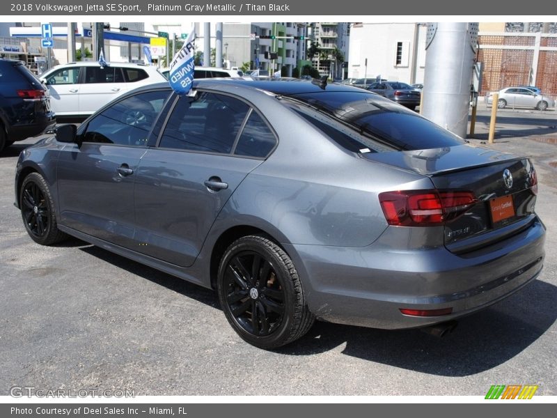 Platinum Gray Metallic / Titan Black 2018 Volkswagen Jetta SE Sport