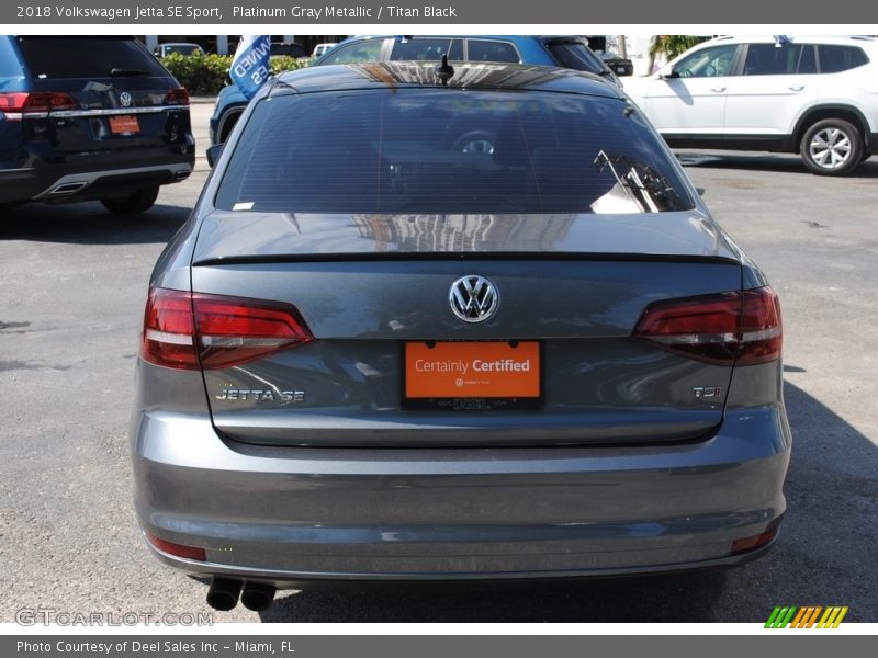 Platinum Gray Metallic / Titan Black 2018 Volkswagen Jetta SE Sport