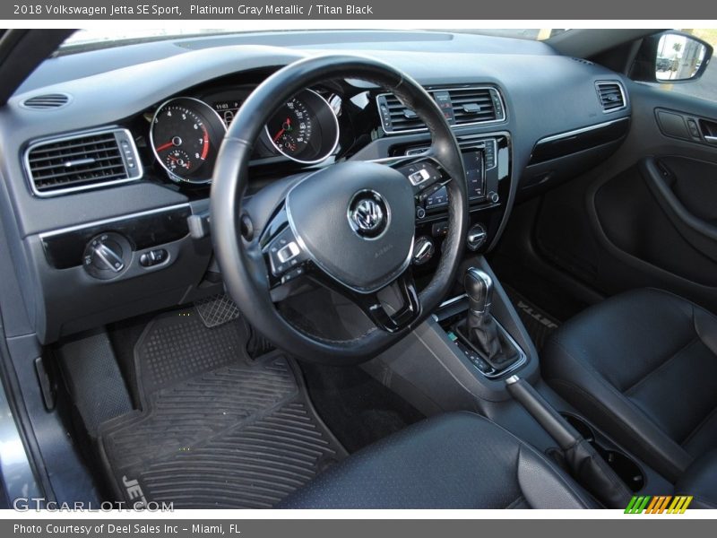 Platinum Gray Metallic / Titan Black 2018 Volkswagen Jetta SE Sport